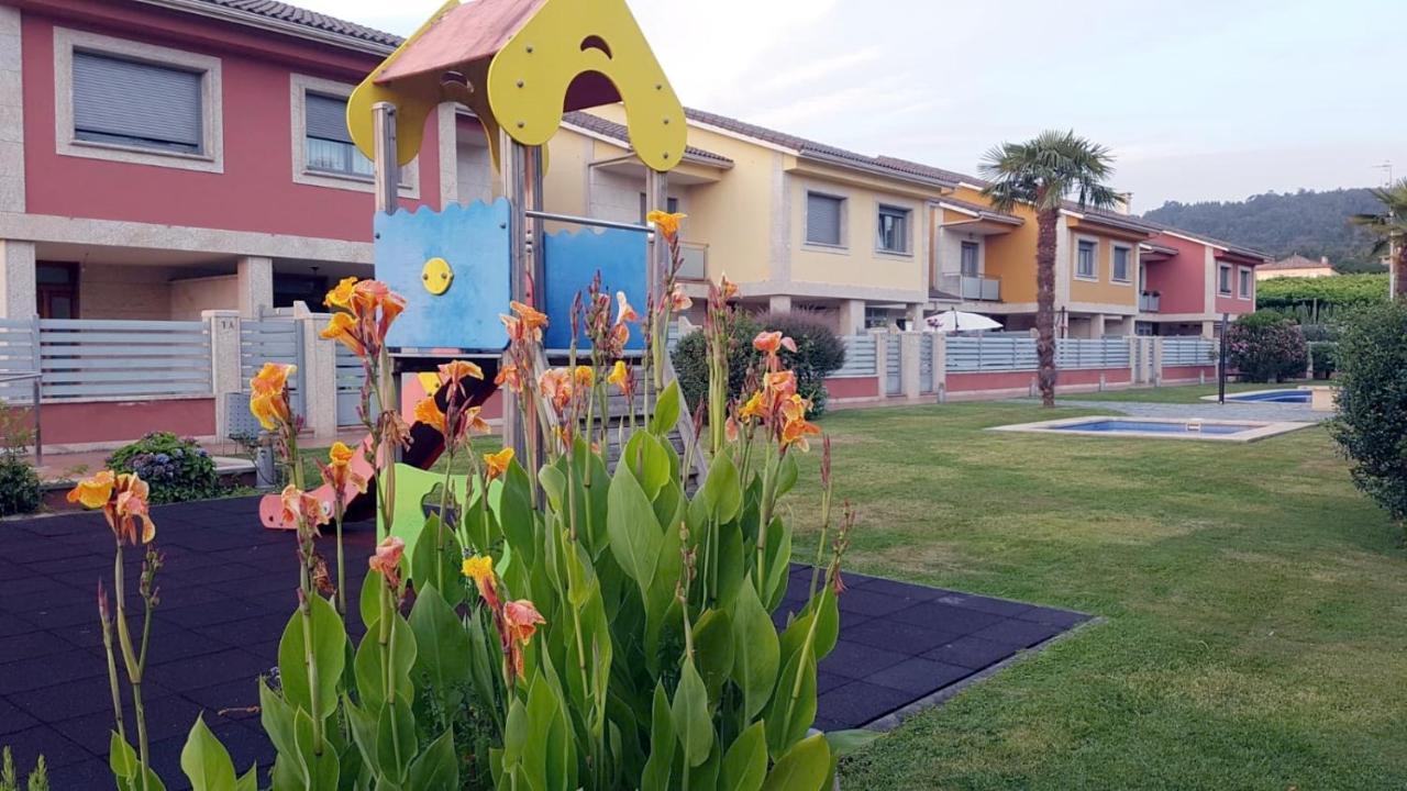 Chalet Vacacional Salnes Sur Con Piscina كامبادوس المظهر الخارجي الصورة